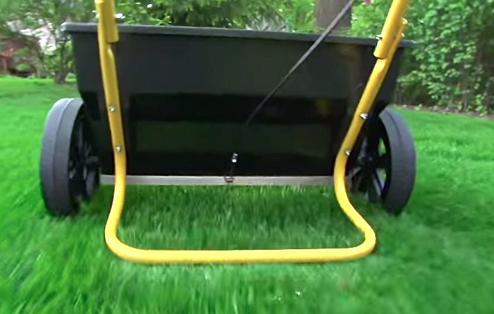 Using a drop spreader