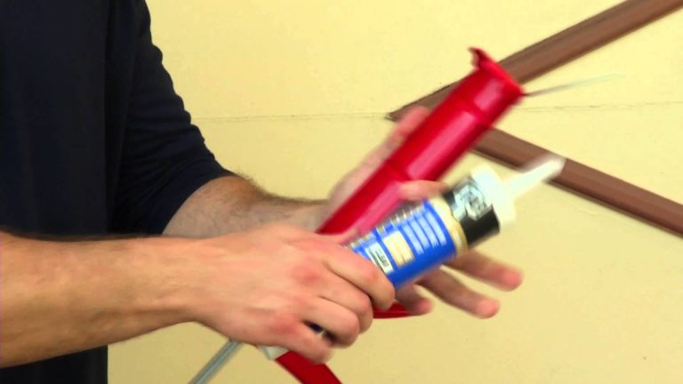 How to use a caulk gun